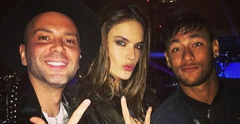Alessandra Ambrósio mostra foto com Neymar em Milão, na Itállia - Reprodução Instagram