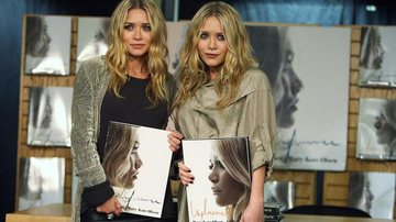 Mary Kate Olsen, antes das possíveis plásticas, e Ashley participam de evento - Getty Images