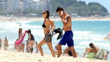 Fernanda Lima e Rodrigo Hilbert na praia do Leblon - JC Pereira/AgNews
