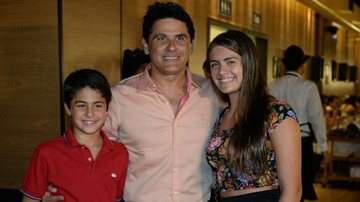 César Filho leva os filhos para jantar em São Paulo - Francisco Cepeda/AgNews