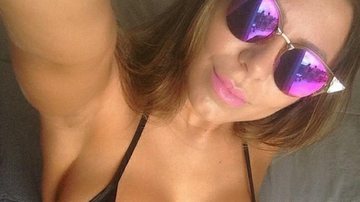 Andressa Ferreira faz selfie de biquíni - Instagram/Reprodução