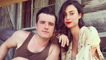 Thaila Ayala posa no set com Josh Hutcherson - Instagram/Reprodução