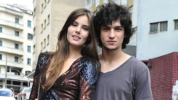 Camila Queiroz e Gabriel Leone - Globo/Reinaldo Marques