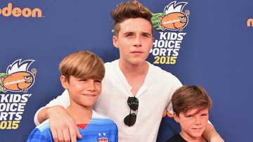Brooklyn, Romeo e Cruz Beckham participam de premiação do canal Nickelodeon - Getty Images
