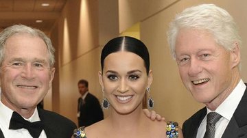 Katy Perry posa ao lado dos ex-presidentes dos EUA - Reprodução/ Instagram