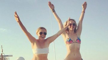 Jennifer Lawrence curte praia com amigas - Instagram/Reprodução