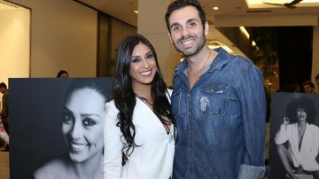 Ex-BBB Amanda Djehdian vai com namorado a exposição - Thiago Andrade/AgNews
