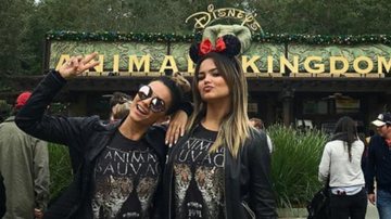 Kelly Key e Suzanna Freitas posam com roupas idênticas na Disney - Instagram/Reprodução