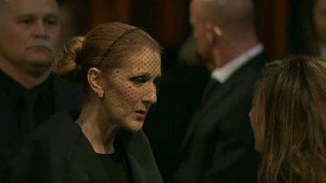 Celine Dion recebe o carinho de amigos e familiares no funeral de René Angélil - Global News/Reprodução