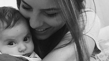 Rubia Baricelli posa com a filha - Reprodução/Instagram