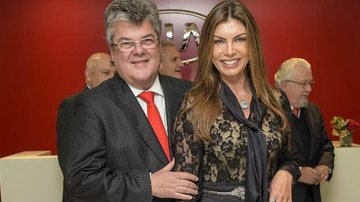 Gandini e a amada, Leila Schuster, na inauguração da nova sede da Kia Motors no Uruguai - Divulgação
