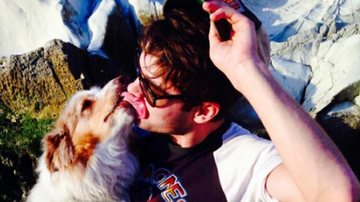 Zac Efron lamenta morte de cachorro nas redes sociais - Reprodução / Instagram