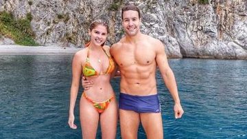 Bárbara Evans e Antônio Villarejo curtem praia na Itália - Instagram/Reprodução