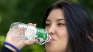 Água alcalina é mais saudável e diminui o inchaço - Getty Images