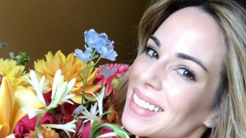 Ana Furtado ganha flores no aniversário de 43 anos - Reprodução/ Instagram