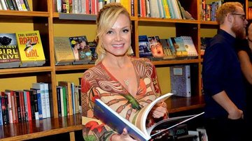 Eliana prestigia lançamento de livro em São Paulo - Eduardo Martins / AgNews