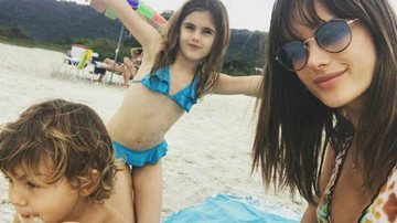Alessandra Ambrosio com os filhos em Florianópolis - Instagram/Reprodução