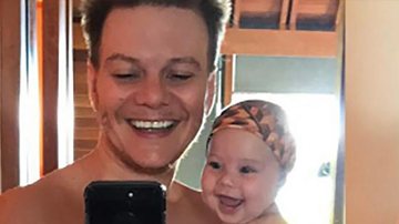 Michel Teló combina o look com a filha, Melinda - Reprodução Instagram