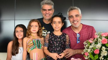 Rico com as filhas e o irmão, Nizo - Rodrigo Mesquita