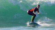 Isabella Santoni dá show em aula de surfe no Rio - Dilson Silva/AgNews