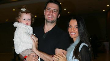 Mônica Carvalho e Alaor com a filha, Valentina - Manuela Scarpa/Brazil News