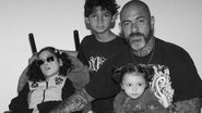 Henrique Fogaça com os três filhos, Olivia, João e Maria Leticia - Dada Cardoso