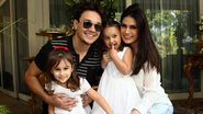 Leandro e Natália Guimarães com as filhas Maya e Kiara - Marcos Ribas/Brazil News