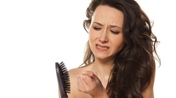 Dicas para evitar a queda de cabelo no verão - Shutterstock