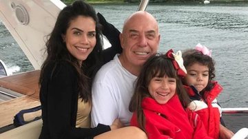 Daniela Albuquerque e Amílcare Dallevo Jr. com as filhas Alice e Antonella - Instagram/Reprodução