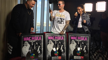 Jeon, J Balvin e Anitta conquistam o Disco de Platina com Machika - reprodução/instagram