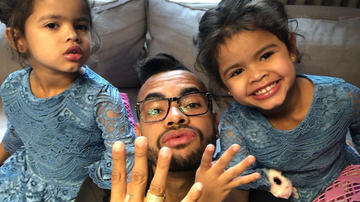 Dentinho parabeniza as filhas gêmeas, Rafaella e Sophia - Reprodução Instagram