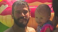 Goleiro Alisson Becker curte folga ao lado da família - Reprodução / Instagram