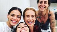 Bruna Marquezine se declara para amigas de novela - Reprodução/Instagram