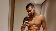 Modelo mostrou o quanto está em dia com seus músculos - Reprodução/Instagram