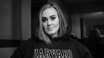 Adele nos bastidores da sua turnê mundial, em 2018 - Foto/Destaque Instagram