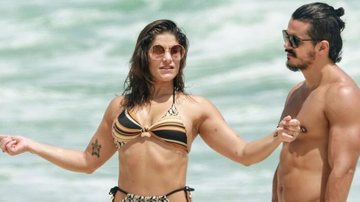 Priscila Fantin e Bruno Lopes na praia da Barra da Tijuca - Dilson Silva/AgNews