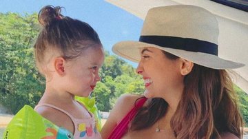 Leticia Almeida completa sete meses de gravidez e comemora com a filha na web - Instagram