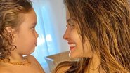 Em reta final da gravidez, Leticia Almeida exibe barrigão com a primogênita na web - Instagram