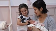 Leticia Almeida surge em momento de fofura com as filhas e encanta web - Instagram