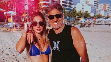 Carol Portaluppi exibe corpo sarado em dia de praia com o pai, Renato Gaúcho - Reprodução/Instagram