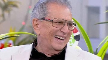 Humorista irá aparecer no programa de Pedro Bial - Divulgação/SBT