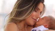 Flávia Viana posa com o filho e desabafa sobre a maternidade - Reprodução/Instagram