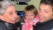 Duda Nagle e sua mãe, Leda surgem sorridentes ao posarem com a pequena Zoe - Reprodução/Instagram