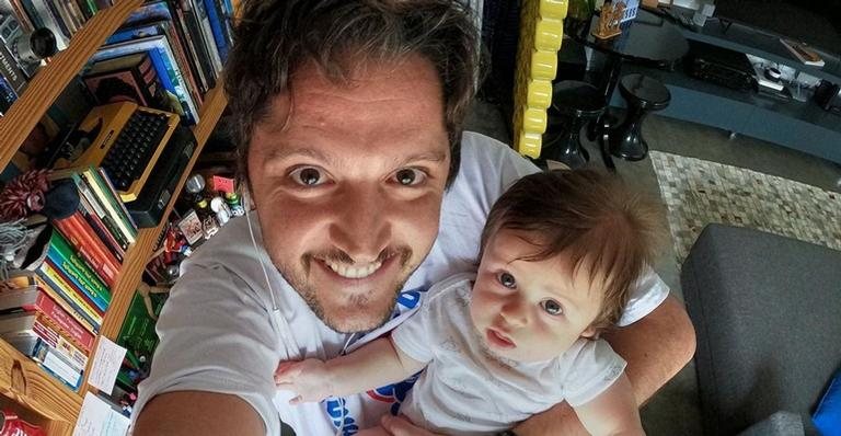 André Vasco encanta ao mostrar vídeo fofo dos filhos na web - Reprodução/Instagram