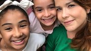 Samara Felippo fala da maternidade com clique das filhas - Reprodução/Instagram
