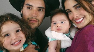 Letícia Almeida posa coladinha com suas filhas - Reprodução/Instagram