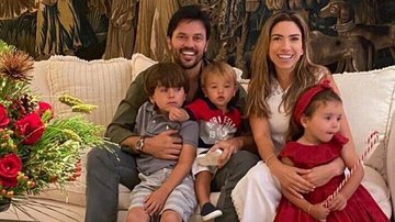 Patricia Abravanel com o marido e os filhos no Natal - Reprodução/Instagram