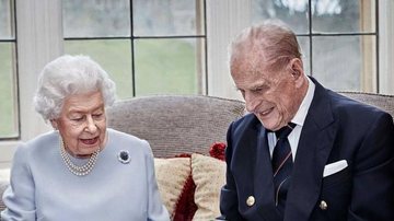 Filipe, duque de Edimburgo, ao lado da rainha Elizabeth II - Foto/Instagram The Royal Family (Chris Jackson)