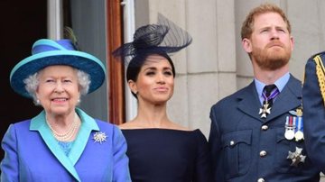 Rainha Elizabeth II está lidando com polêmica de Harry e Meghan sozinha! - Foto/Getty Images