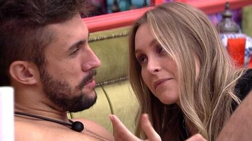 Carla Diaz tenta acertar relação com Arthur no jogo - Reprodução/TV Globo
